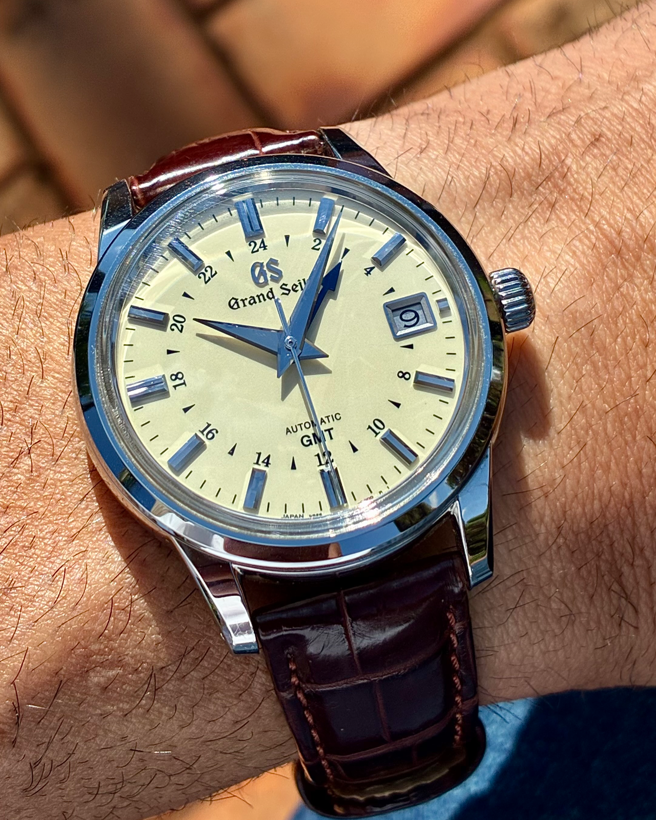 Grand Seiko Elegance GMT SBGM221